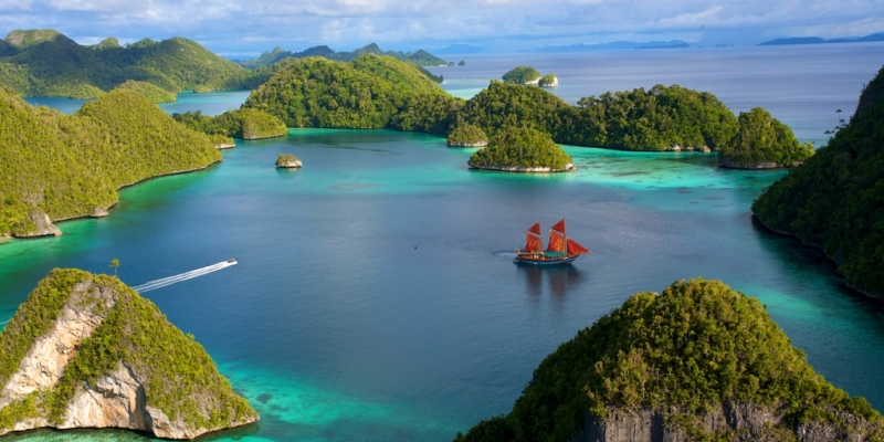 6 Rekomendasi Pulau Menakjubkan di Indonesia