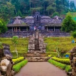 Candi Cetho: Menemukan Keindahan Sejarah Jawa di Puncak Gunung Lawu